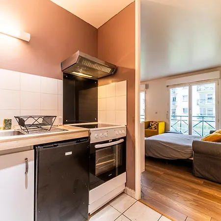 Vieux - Balcon - Parking Apartment