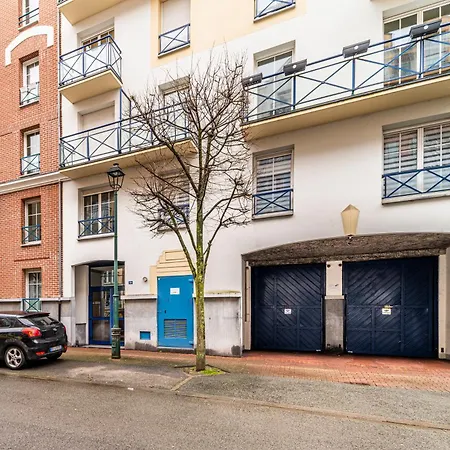 Vieux - Balcon - Parking Apartment